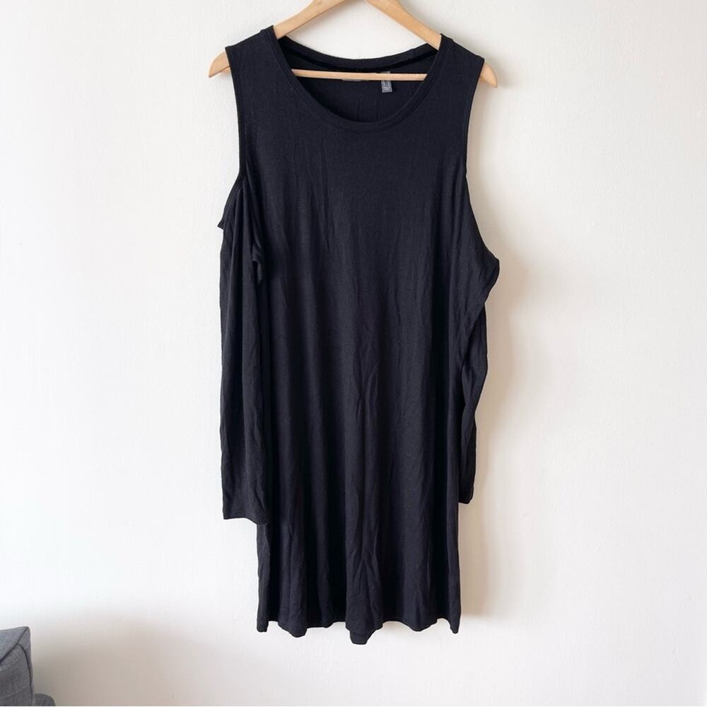 AnyBody Brushed Hacci Cold Shoulder Top Pullover Long Sleeve Women’s size L